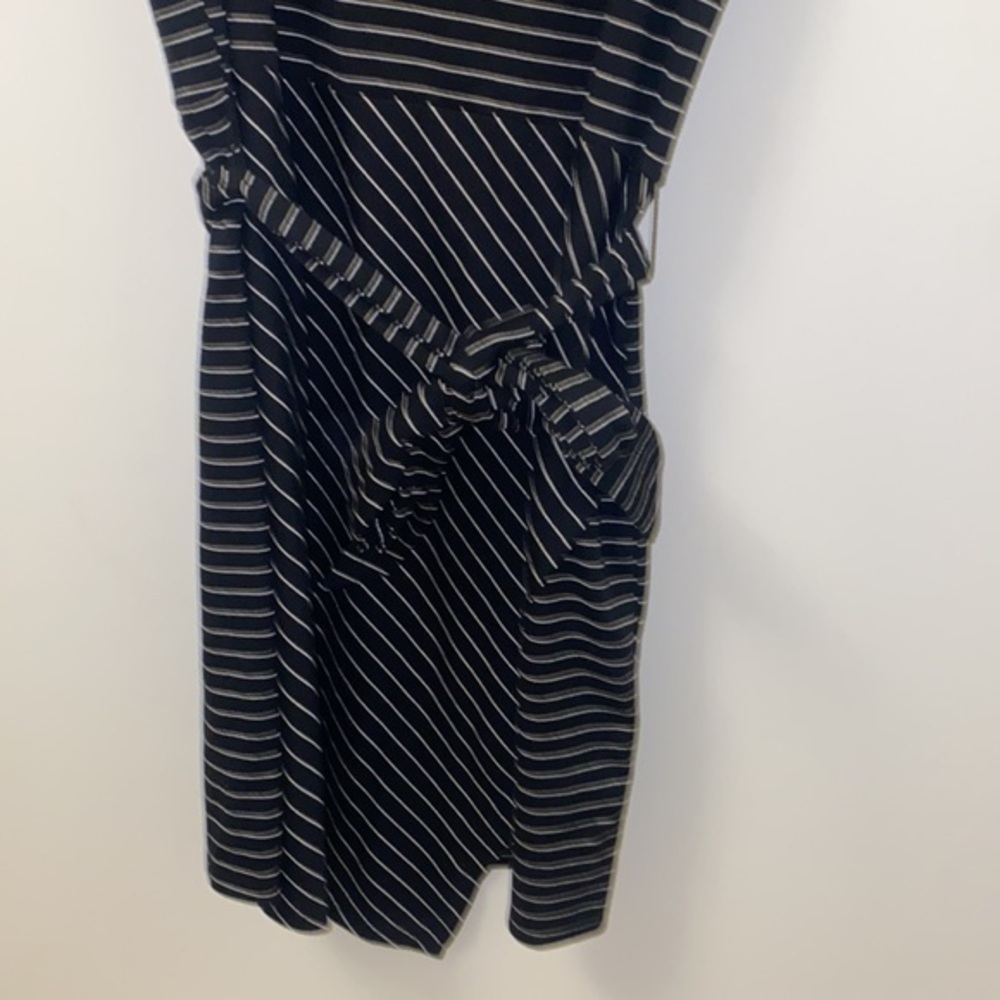 Dress - Picture 2 of 5